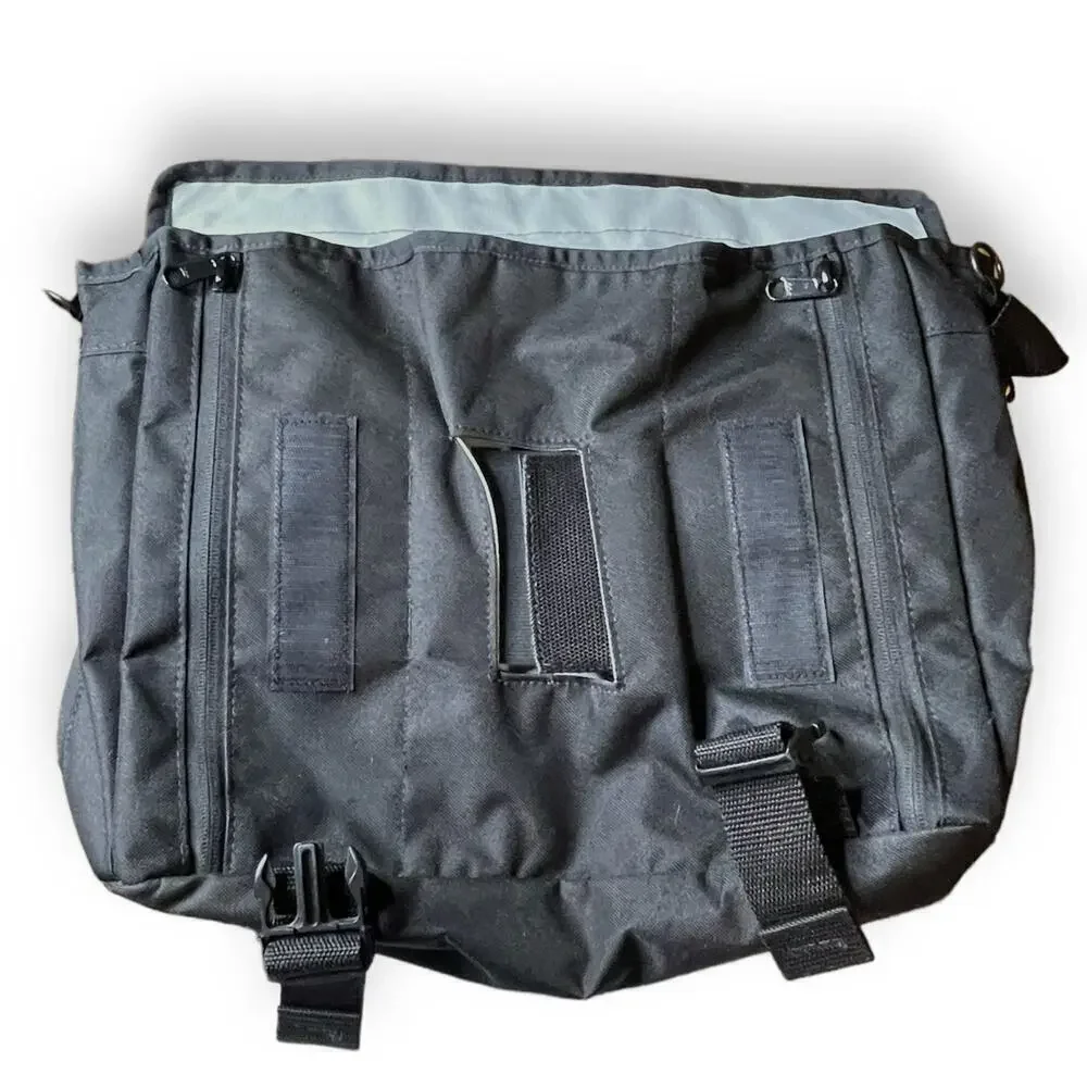 DADGEAR courier diaper
